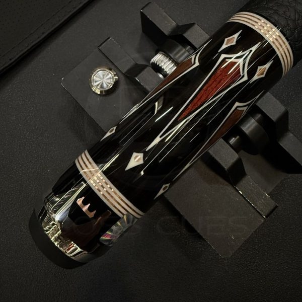 PredatorThrone31